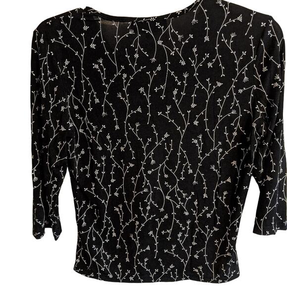 EUC V-Neck Blouse Black & White RL Richard - Picture 4 of 4